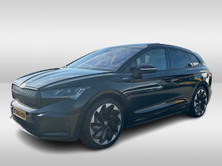 Skoda Enyaq iV 80 Sportline / Full option! / Trekhaak / Panoramadak / 360Camera / Head-up / Leder&Alcantara / 21'' / CarPlay / Stoelverwarming 4x / Dodehoek / DAB / ACC / Warmtepomp / Zonescherm Zijruiten