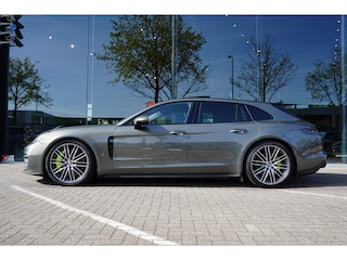 Porsche Panamera Sport Turismo 2.9 4S E-Hybrid P.T.S. Aventuringreen