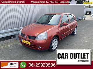 Renault Clio 1.2-16V Community met Airconditioning, LM & nw. APK – Inruil Mogelijk –