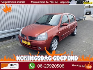 Renault Clio 1.2-16V Community met Airconditioning, LM & nw. APK – Inruil Mogelijk –