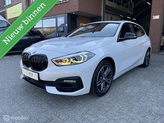 BMW 118i EDE EXECUTIVE*PANO-DAK*NAVI*LED*PDC*HUD*