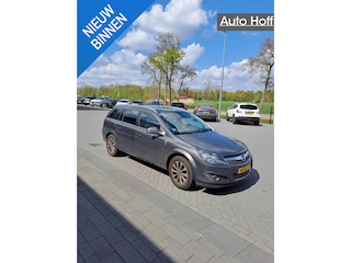 Opel Astra Wagon 1.6 111 years Edition | Navi | Airco | Cruise Control | LMV | PDC | Elekt. Ramen | Trekhaak | Privacy Glass | Nieuwe APK!