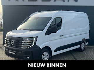 Nissan Interstar -e L2H2 Limited 87 kWh 140PK | 0,0% Rente financiallease | 2000kg trekgewicht | 410km WLTP-actieradius | Trekhaak | achteruitrijcamera | Stoelverwarming | Apple-carplay/Android-Auto