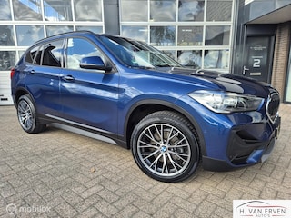 BMW X1 sDrive18i High Executive LEDER GROOT NAVI PDC 18"