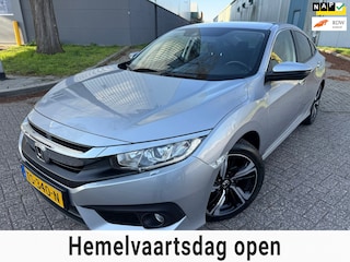Honda Civic 1.5 i-VTEC Elegance*STOEL VERWARMING*CRUISE*CAMERA*NAVI*182 PK
