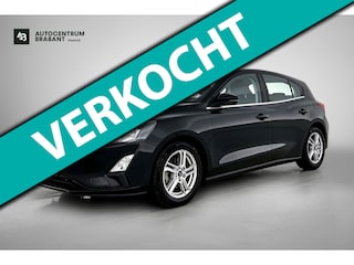 Ford Focus 1.0 EcoBoost Hybrid Trend Edition Business (NAVIGATIE, CAMERA, CARPLAY, PARKEERSENSOREN, GOED ONDERHOUDEN)