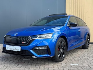 Skoda Octavia Combi 1.4 TSI RS iV 245pk PHEV DSG | Zomer + Winterset | Pano | ACC | HUD | BLIS | Stoel/Stuurverwarming | Camera |