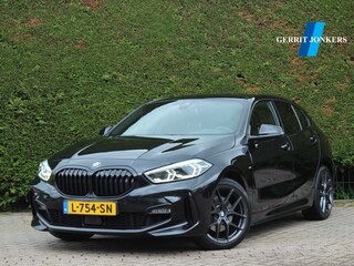 BMW 118i High Executive M Sport | Stoelverwarming