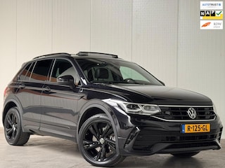 Volkswagen Tiguan 1.4 TSI eHybrid R-Line Business+ PANORAMADAK l IQ-Light l CARPLAY l CAMERA l VIRTUAL l ADAPT.CRUISE
