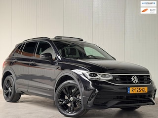 Volkswagen Tiguan 1.4 TSI eHybrid R-Line Business+ PANORAMADAK l IQ-Light l CARPLAY l CAMERA l VIRTUAL l ADAPT.CRUISE