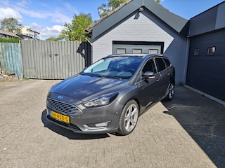 Ford Focus Wagon 1.5 Titanium,Cruise control,Navi,Climate control,Stuurverwarming,Parking system
