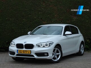 BMW 118i Essential | Trekhaak | Camera