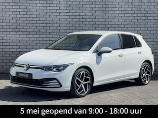 Volkswagen Golf 1.4 eHybrid Style | Achteruitrijcamera | Stoelverwarming | Navigatie | Adaptive Cruise Control |