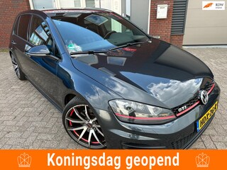 Volkswagen Golf 2.0 TSI GTI / Navi / Camera / PDC / Carplay / Stoelverwarming