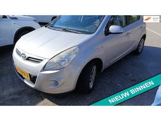 Hyundai i20 1.2i 4-Cilinder 5-deurs Airco Trekhaak Zuinig