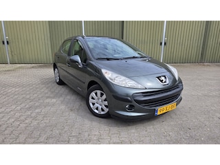 Peugeot 207 1.4 Color-line