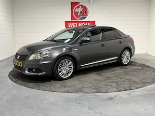 Suzuki Kizashi 2.4 Sport, Topstaat, Veel luxe, Volledig onderhouden, Leder, Clima, Cruise, Schuifdak, 18 inch, Xenon, Blue tooth, Isofix, Parekeersensoren, 2e eigenaar