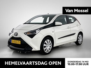 Toyota Aygo 1.0 VVT-i x-play limited | Airco | Elektrische ramen voor | Camera | LED dagrijverlichting | stuurwiel bediening | Apple Carplay | Snelheidsbegrenzer |