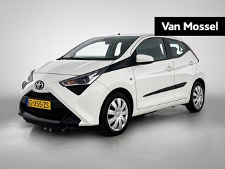 Toyota Aygo 1.0 VVT-i x-play limited | Airco | Elektrische ramen voor | Camera | LED dagrijverlichting | stuurwiel bediening | Apple Carplay | Snelheidsbegrenzer |