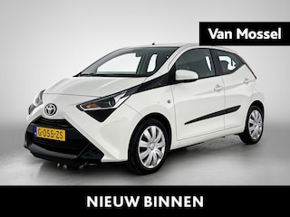 Toyota Aygo 1.0 VVT-i x-play limited | Airco | Elektrische ramen voor | Camera | LED dagrijverlichting | stuurwiel bediening | Apple Carplay | Snelheidsbegrenzer |