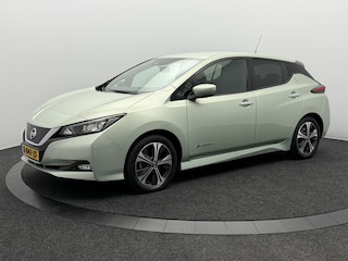Nissan Leaf Tekna 40 kWh SOH 90% | Trekhaak | Warmtepomp | 360° Camera | Navigatie | Stoel/Stuurverwarming | Bose Geluid Systeem