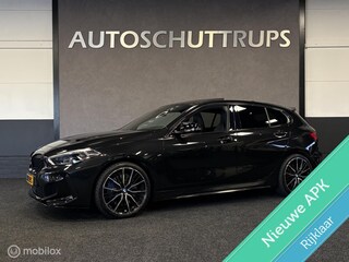 BMW M135i xDrive High Executive Edition M SPORT / SCHUIFDAK / VOL LEDER / PANO / HARMAN & KARDON / STOELVERW. / BOMVOL! / RIJKLAAR