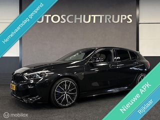 BMW M135i xDrive High Executive Edition M SPORT / SCHUIFDAK / VOL LEDER / PANO / HARMAN & KARDON / STOELVERW. / BOMVOL! / RIJKLAAR