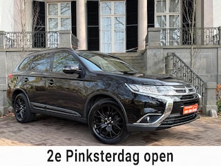 Mitsubishi Outlander 2.0 Instyle+ 4WD 7P Automaat BLACK-LINE Navi Sch-Dak 360C Camera Trekhaak