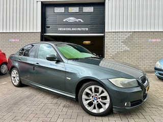 BMW 318i Business Line | Automaat | Navi | Cruise | PDC