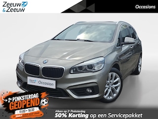 BMW 2-serie Tourer 220i High Executive | Trekhaak | Navigatie | Cruise Control | Bluetooth | Panoramadak | Elektr. achterklep | Voorstoelen verwarmd | 12 maanden garantie!