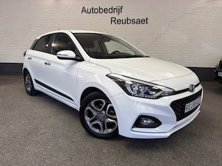 Hyundai i20 1.0 T-GDI Premium Clima Carplay Leder Stoelverw, Camera Navi Incl 12Mnd Garantie