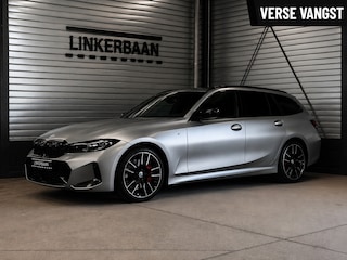 BMW 3-serie Touring M340i xDrive | Facelift | Uniek | Panodak | H&K | Carbon | 19 inch |