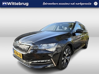 Skoda Superb Combi 1.4 TSI iV 218pk Business Edition DSG Automaat 18"LM Velgen / Stoelverwarming / Comfortzetels / Navigatie /  / Cruise control