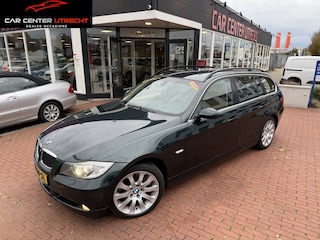 BMW 3-serie Touring 325xi Dynamic Exec. | €500,- KORTING+nw apk |