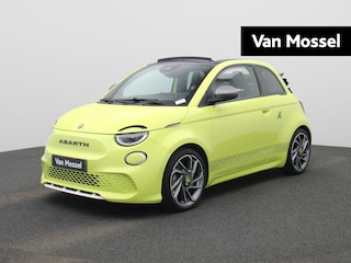 Abarth 500 Fiat Abarth Scorpionissima 42 kWh | Navigatiesysteem | Parkeersensoren voor + achter | Camera | Stoelverwarming | Lichtmetalen velgen 18" |