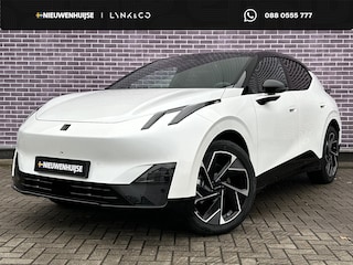 Lynk & Co 02 More 66 kWh | Trekhaak | Panoramadak | 360 camera | Harman Kardon audio | Dodehoekdetectie | Stoel/Stuurverwarming | Apple CarPlay/Android Auto | 20"LM-velgen | Elektrisch bedienbare voorstoelen met geheugenfunctie | Klimaat warmtepomp | Elektrisch bedienbare achterklep |