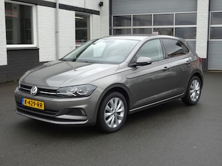 Volkswagen Polo 1.0 TSI Comfortline Business Automatische airco, apple carplay, parkeersensoren, licht metalen velgen, cruise controle, stoel verwarming, automaat, enz.