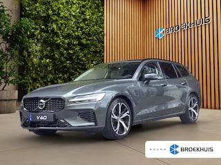 Volvo V60 2.0 T8 Plug-in hybrid AWD Ultra Dark | Volvo Guard Alarm | Extra getint glas achter | 19" 5-triplespaaks Glossy Black Diamond Cut