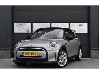 Mini Cooper 1.5 Business Edition Carplay - Cruise - Clima - Facelift