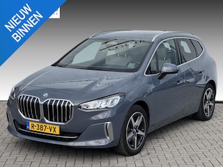 BMW 2-serie Tourer 225e xDrive NL-AUTO | TREKHAAK | PANODAK