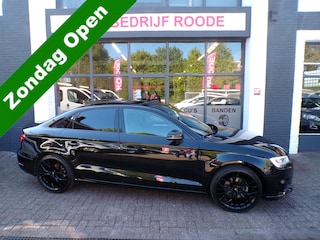 Audi A3 Limousine 35 TFSI CoD Automaat Black Edition PANORAMA DAK,TOP STAAT!
