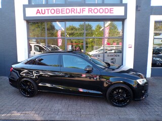 Audi A3 Limousine 35 TFSI CoD Automaat Black Edition PANORAMA DAK,TOP STAAT!