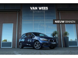 BMW 2-serie Tourer 218i Executive Edition Sport Line | 1e eigenaar | NL auto | Head-up | LED | Camera | Sportstoelen | HiFi audio | DAB | Cruise control | Navigatie | PDC