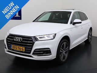 Audi Q5 55 TFSI e quattro Competition 32.000KM! |PANO| ELEKTRISCHE TREKHAAK| ELEK. ACHTERKLEP |MASSAGE| ADAPTIVE CRUISE| CAMERA| NET ONDERHOUD GEHAD RIJKLAAR INCL. 12 MND BOVAG GARANTIE| SFEERVERLICHTING