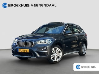 BMW X1 sDrive20i Corporate High Executive | Pano | Cruise Control | HUD | Stoelverwarming | Navi | | Achteruitrijcamera | Centrale deurvergrendeling met afstandsbediening | Elektrisch bedienbare achterklep