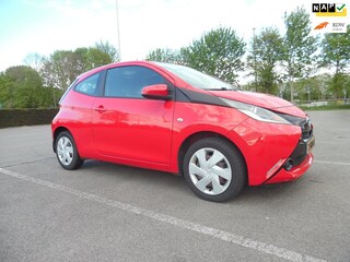 Toyota Aygo 1.0 VVT-i x-play