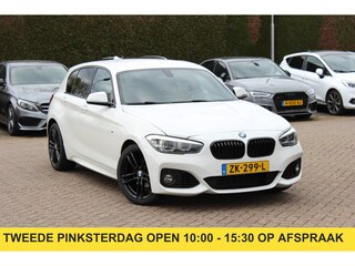 BMW 118i Edition M Sport Shadow High Exe. / Leder / Navigatie / Parkeerhulp achter / Keyless / 18'' / Getint glas / Stoelverwarming / Cruise Control