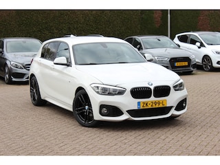 BMW 118i Edition M Sport Shadow High Exe. / Leder / Navigatie / Parkeerhulp achter / Keyless / 18'' / Getint glas / Stoelverwarming / Cruise Control