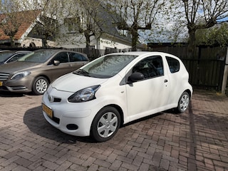 Toyota Aygo 1.0-12V Access Airco Navi Groot Android Scherm APK 10-2026