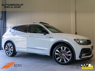 Volkswagen Tiguan 1.4 TSI Highline Business R 7p. I R-line I Keyless I 20" I Pano I Virtual I Camera I 7P I Dynaudio I NL-auto I